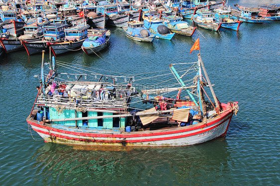 越南岘港码头渔船图片