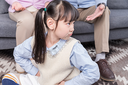 爷爷奶奶孩子小孙女跟爷爷奶奶闹脾气背景