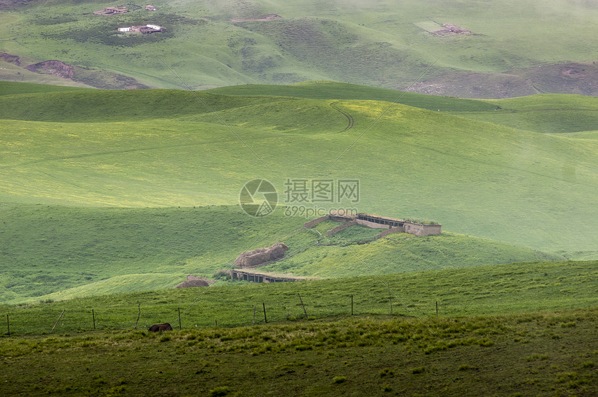 天山草场牧场牧民生活图片