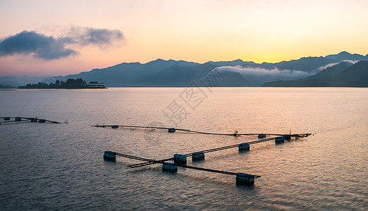 河口风光鸭绿江上的浮桥背景