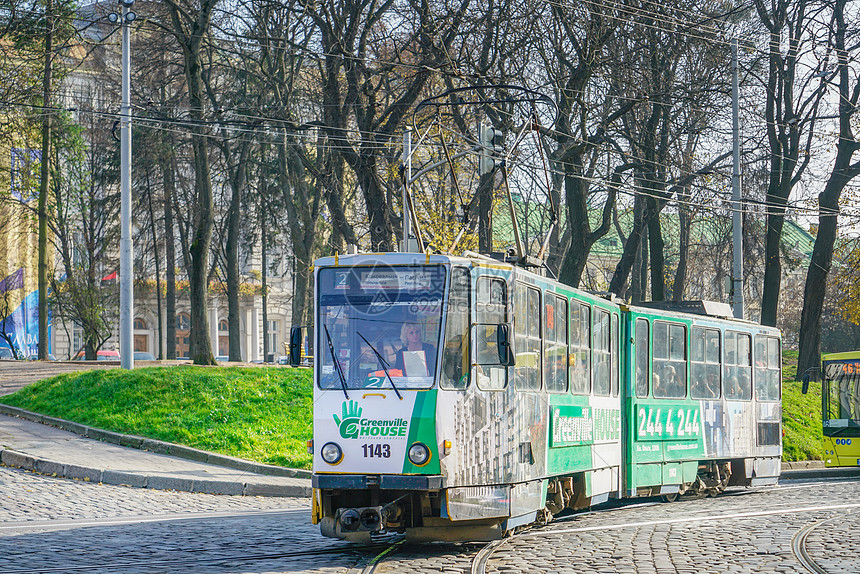 乌克兰利沃夫老城有轨电车图片