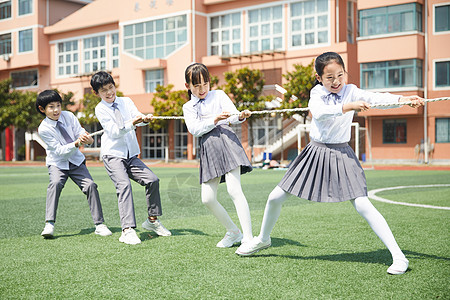 小学生拔河拔河比赛高清图片