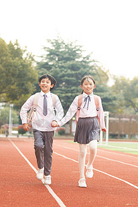 小学生奔跑背景图片