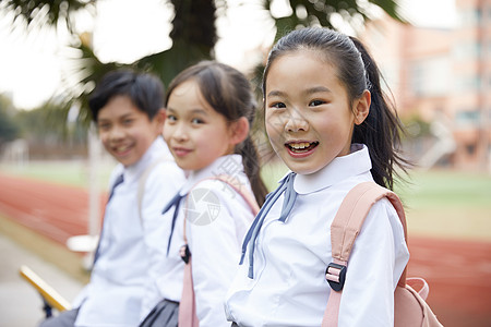 小学生操场活动背景