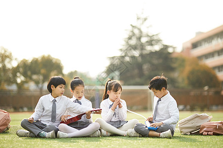 音乐学生儿童节小学生操场活动背景