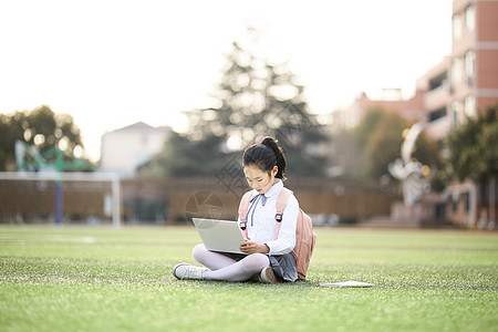 小学生电脑小学生操场活动背景