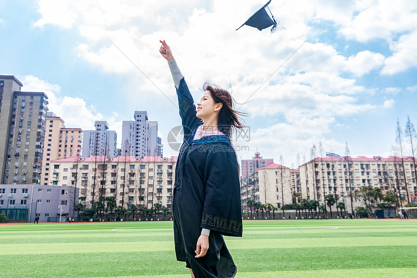 女大学生图片