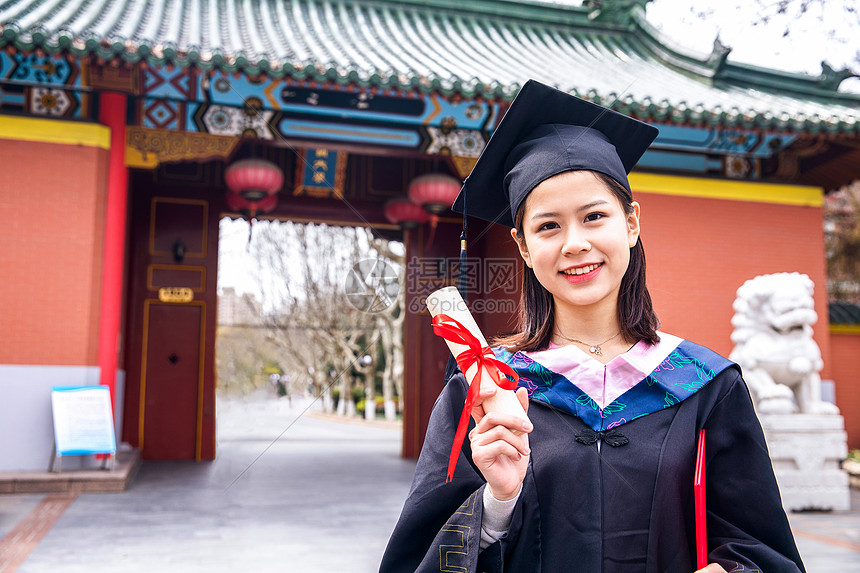 女大学生毕业图片