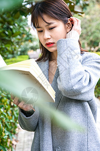 女生阅读背景图片