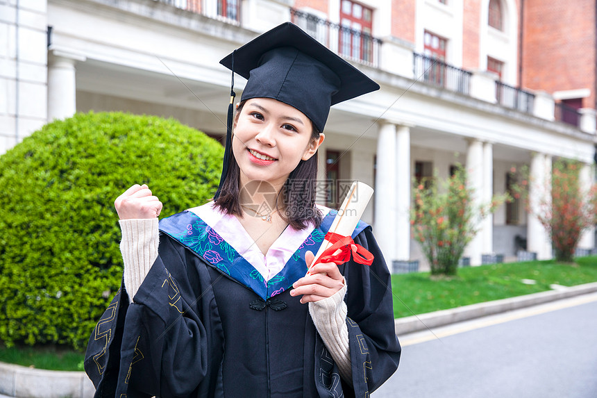 大学女生毕业加油手势图片