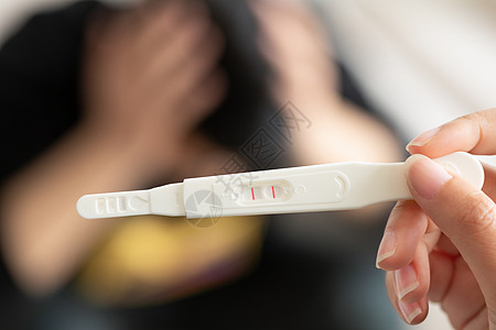 意外怀孕验孕棒孕检室高清图片