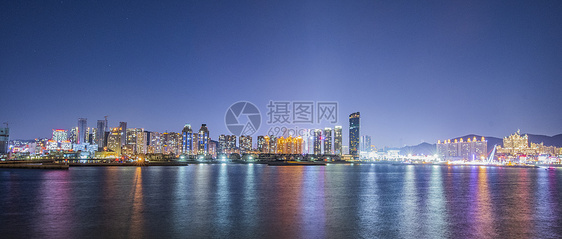 大连建筑群夜景图片