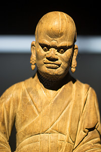 厦门艺术展展出的佛头陀像图片