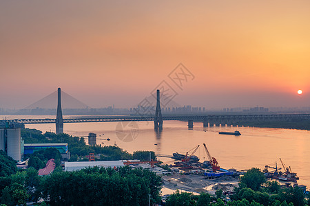 夕阳下的武汉二七长江大桥图片
