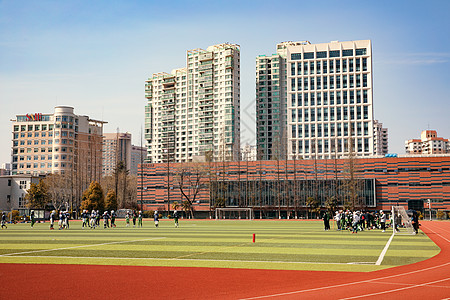 上海交通大学操场高清图片