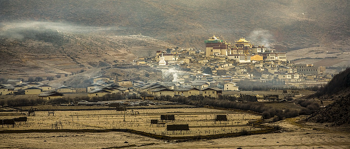 香格里拉松赞林寺高清图片