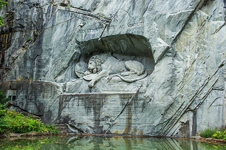 卢塞恩狮子纪念碑图片