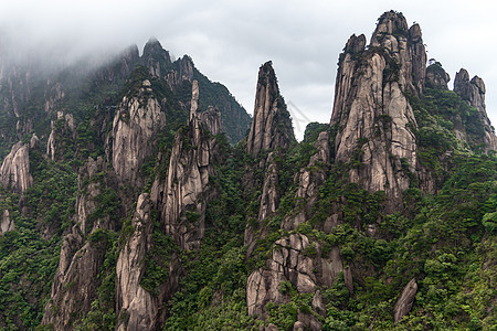 三清山云海高山峭壁高清图片