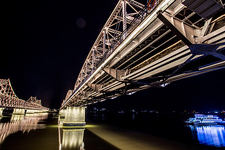 丹东鸭绿江大桥夜景图片