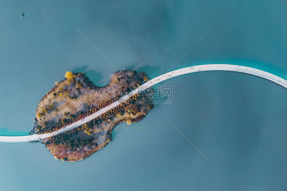 航拍合肥翡翠湖琴岛图片