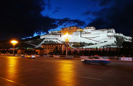 西藏拉萨布达拉宫夜景高清图片