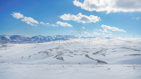 新疆沧茫雪山图片