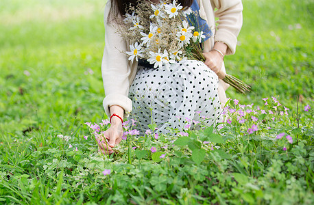 花与少女背景