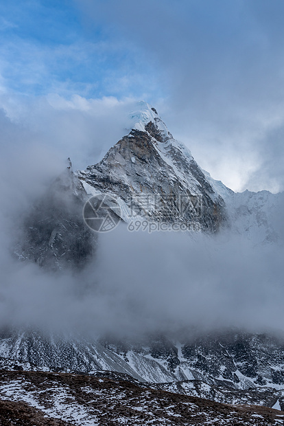 尼泊尔ebc雪山图片