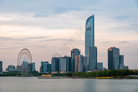 城市CBD风光摩天轮高清图片素材