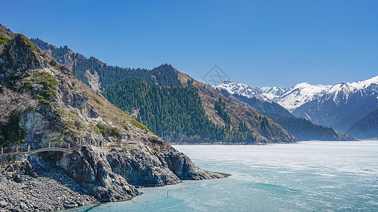 新疆葡萄干新疆天山天池背景