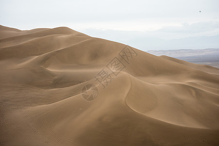 沙漠线条风景光影图片