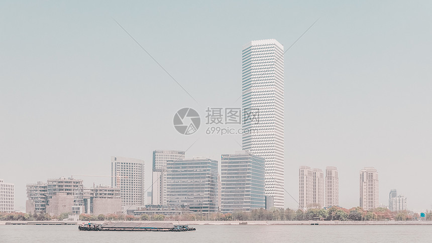 上海江边现代建筑群图片