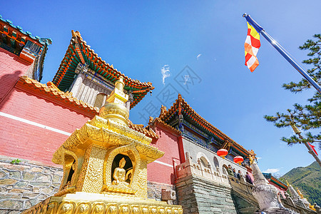 注水旗杆五台山显通寺背景