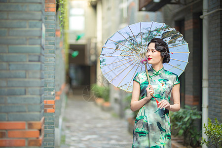中国风旗袍美女旗袍女性打伞背景