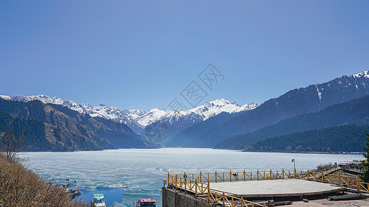 新疆天山天池天山天池观景台背景