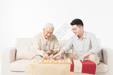 老年父子下棋背景