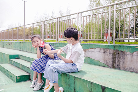 小学生分享棒棒糖图片