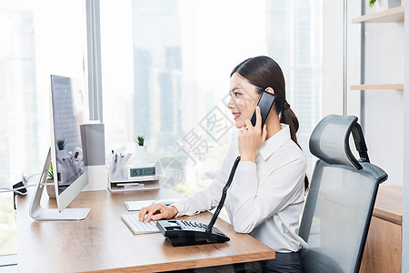 商务女客服打电话背景图片