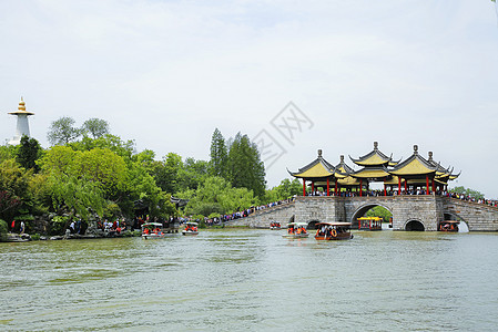 中式建筑扬州瘦西湖五亭桥背景