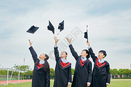 国外小学生小学毕业生仍帽子背景