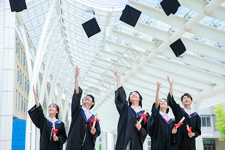 穿学士服美女大学生毕业季背景