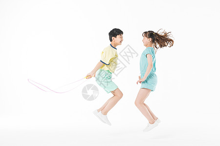 儿童跳绳跳绳的男孩高清图片