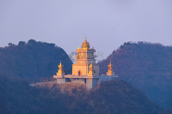 湖北随州大洪山古地标建筑金顶图片