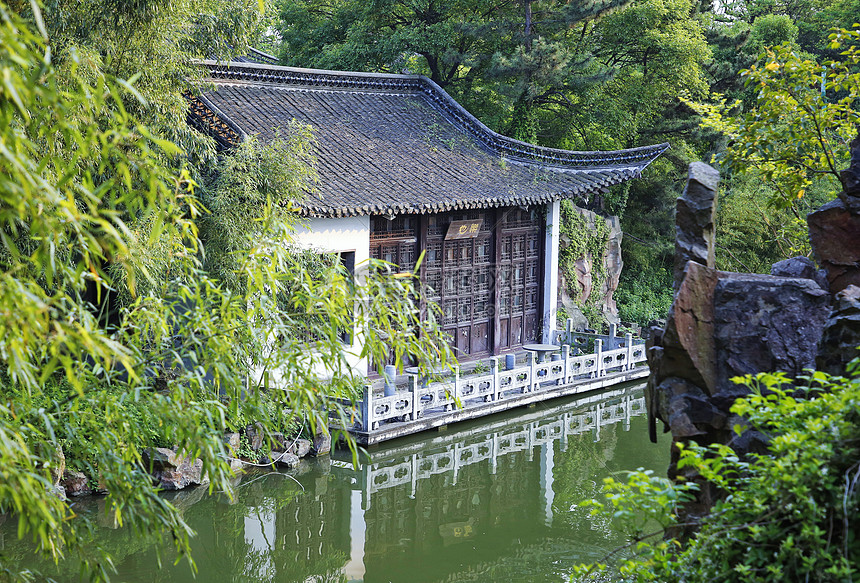 扬州大明寺园林楼阁图片