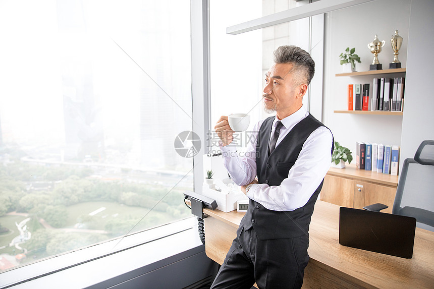 ‘~商务男士喝茶形象  ~’ 的图片