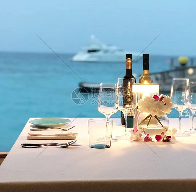 马尔代夫度假晚餐图片