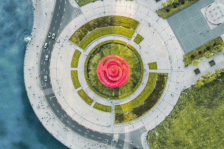 空中俯视青岛五四广场雕塑背景