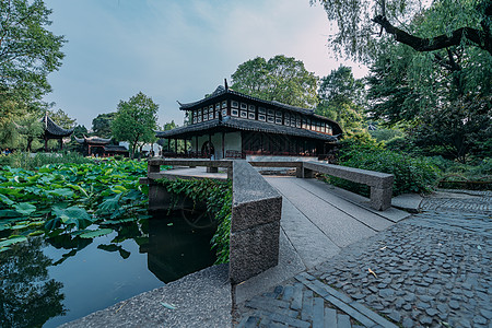 青海寺庙拙政园背景