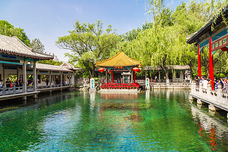 济南趵突泉大门济南名泉趵突泉背景