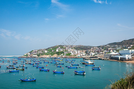 海上小岛枸杞岛渔船背景